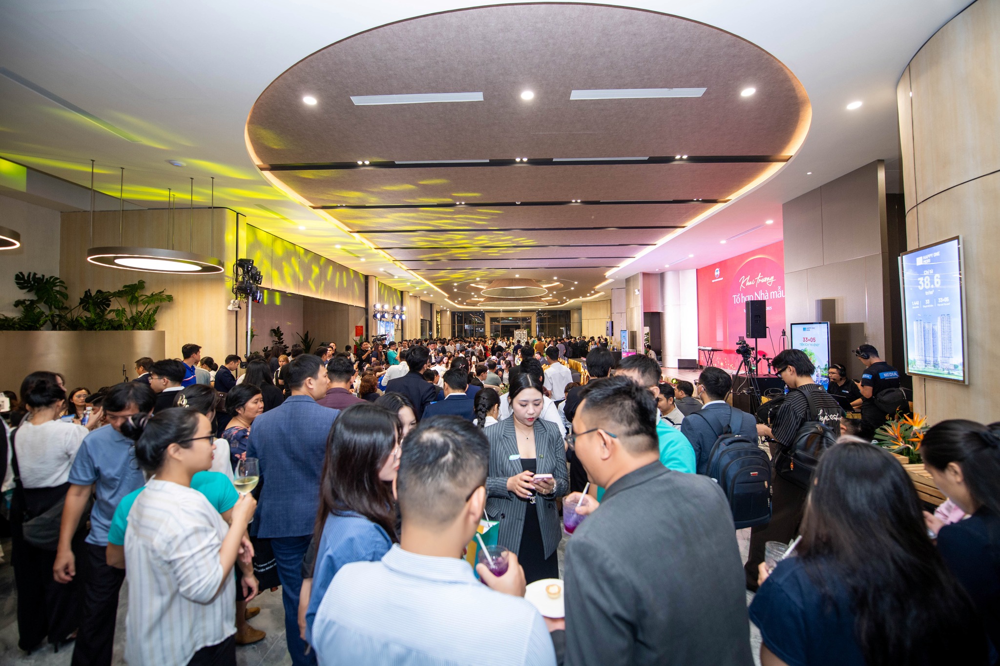 Khai trương nhà mẫu Happy One Mori